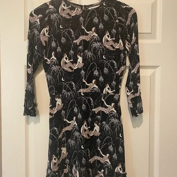 Reformation Doutez Dress in Champagne Wishes Size 0 - Picture 5 of 10